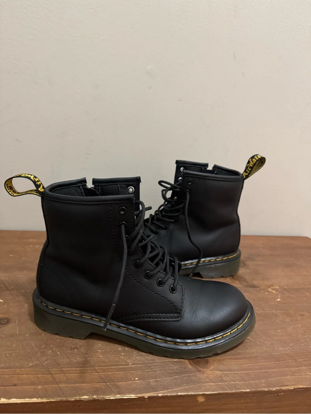 Dr. Martens classic black